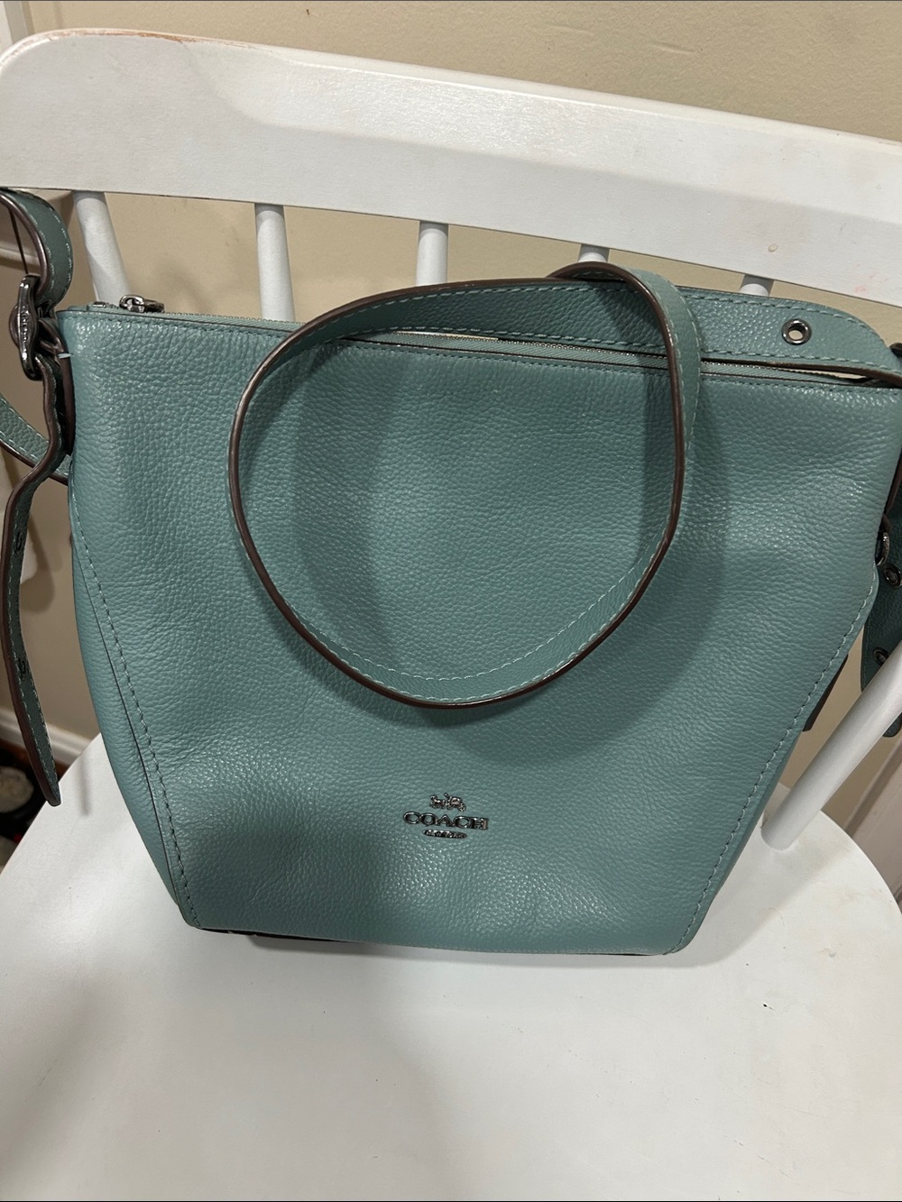 Coach Pebbled Leather Shoulder Bag in Seafoam Green excellent condition